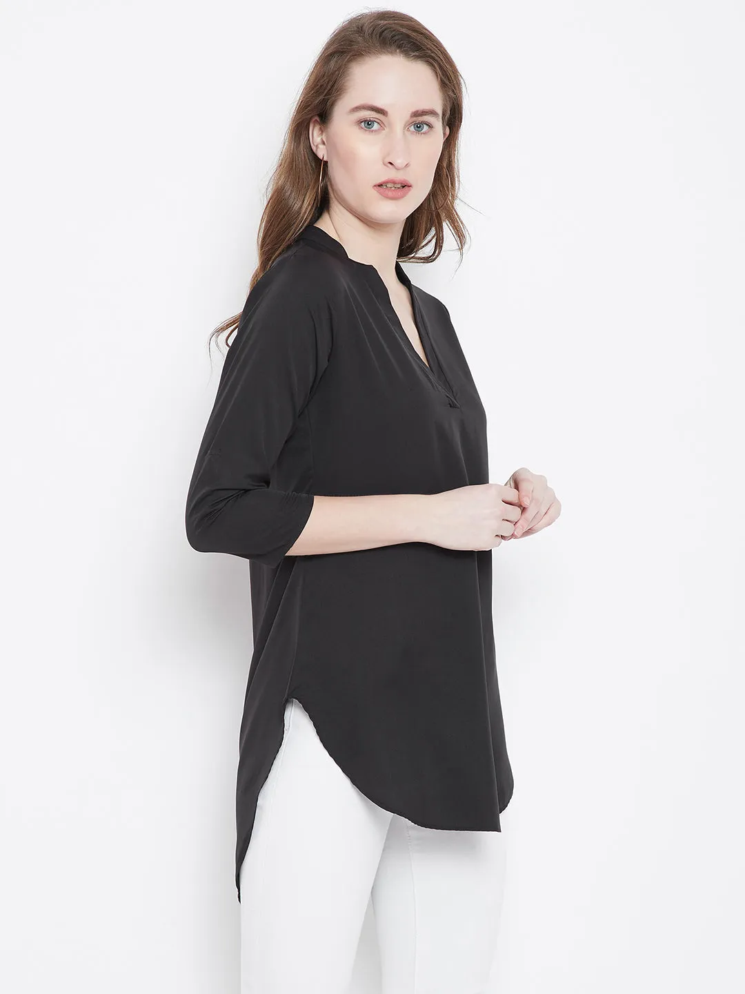 Berrylush Women Solid Black V-Neck Three-Quarter Sleeves High-Low Top