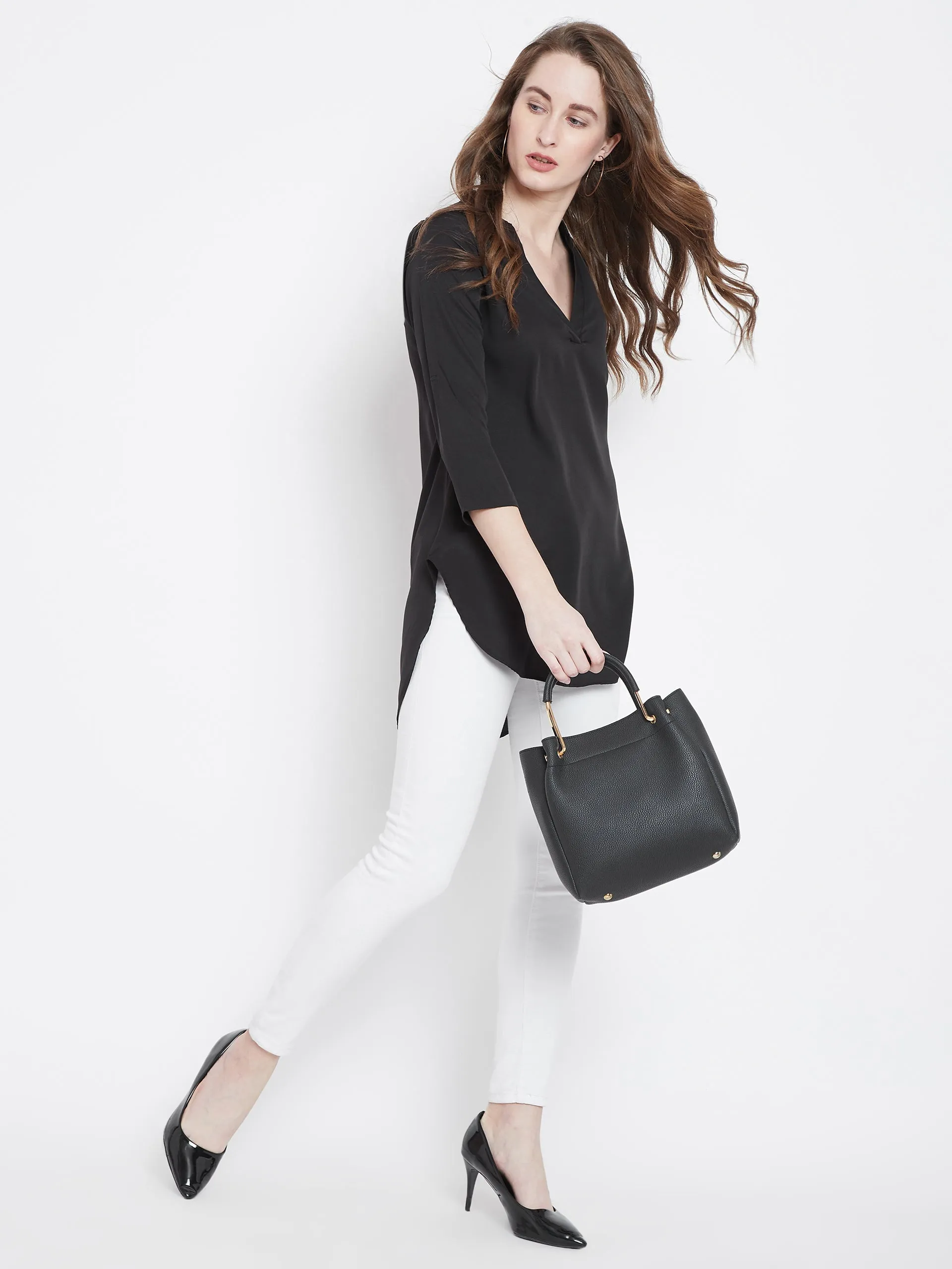Berrylush Women Solid Black V-Neck Three-Quarter Sleeves High-Low Top