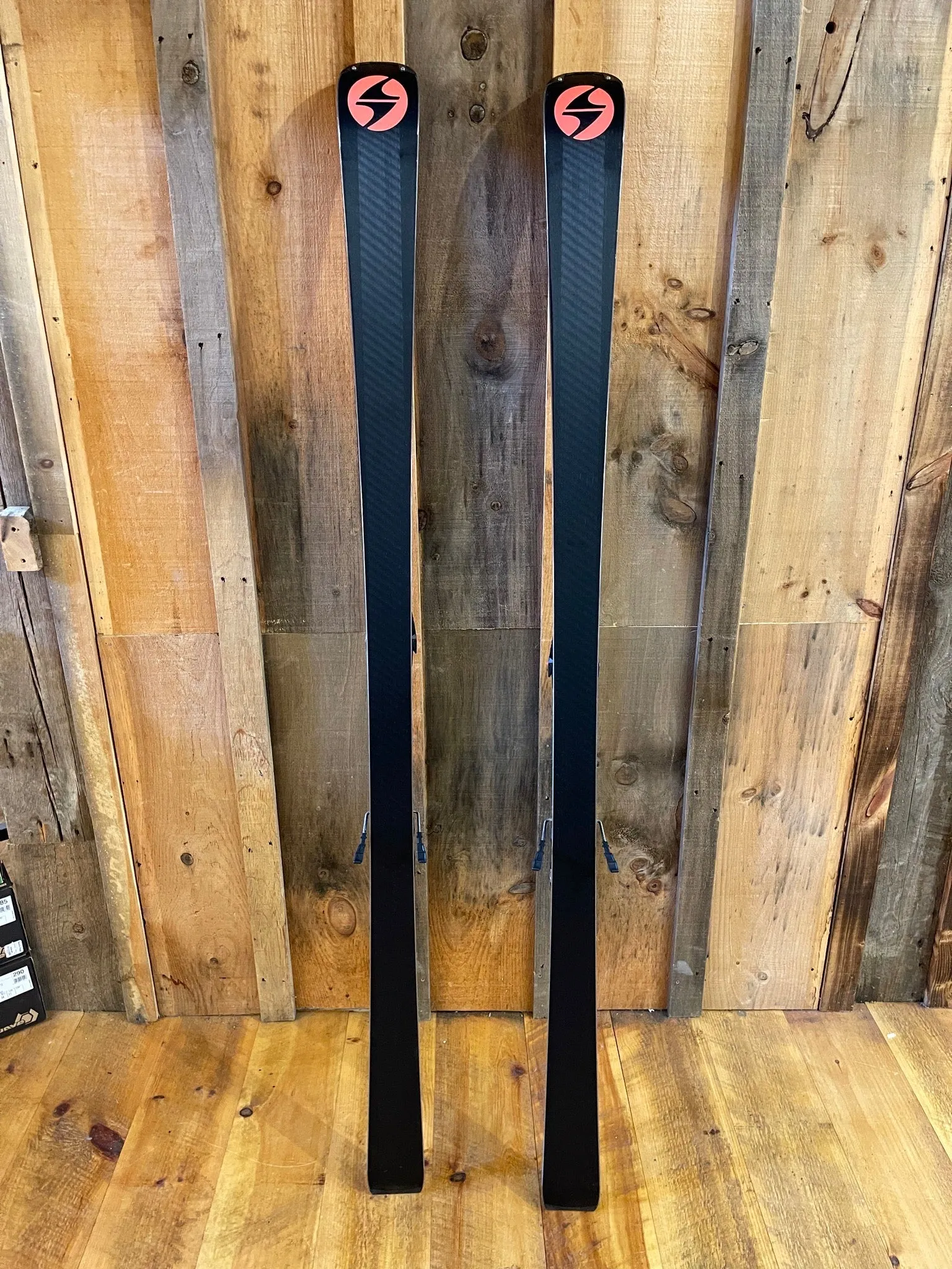 Blizzard Firebird WRC with Marker Xcell 14 Bindings - DEMO SKI