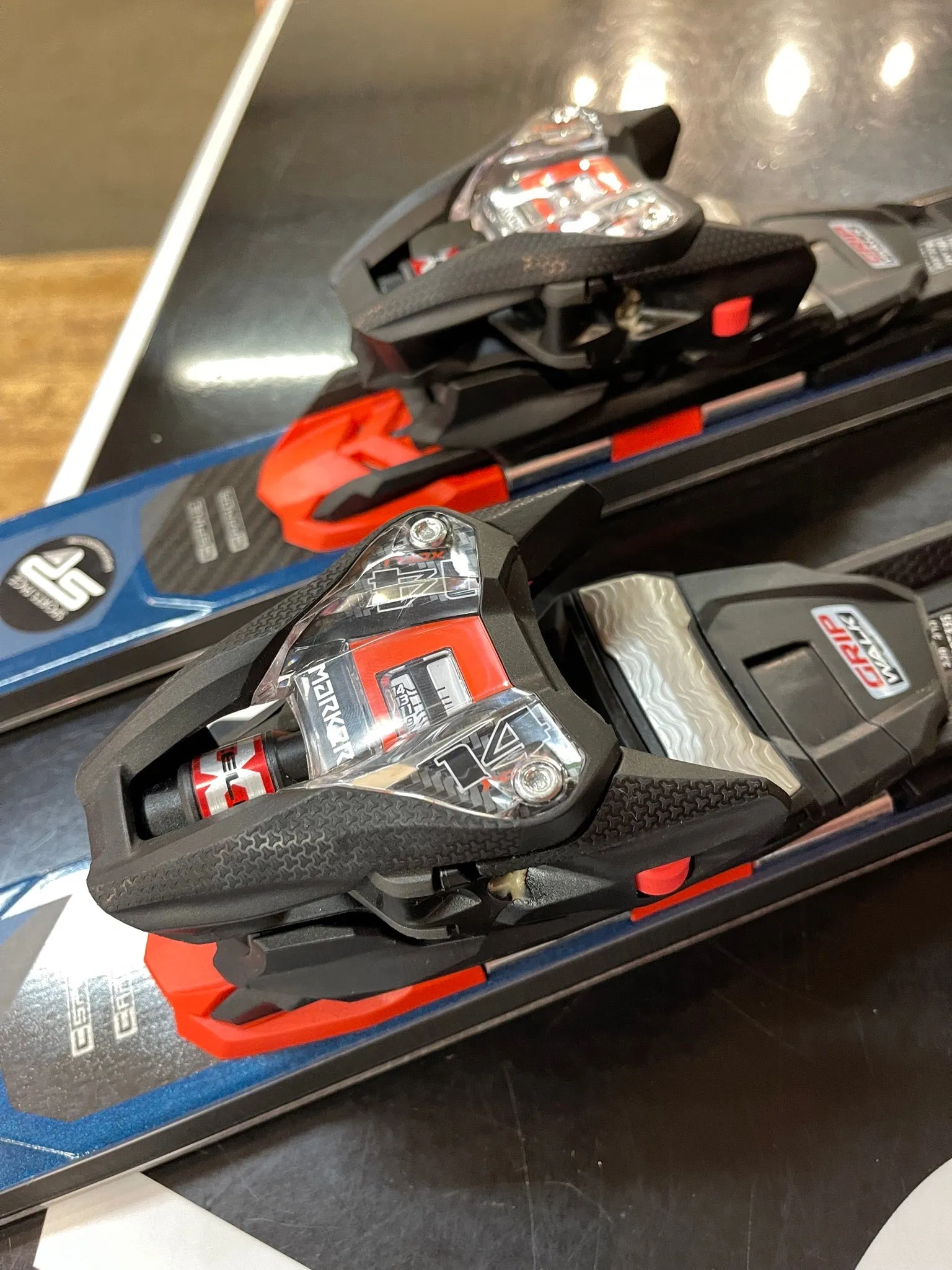 Blizzard Firebird WRC with Marker Xcell 14 Bindings - DEMO SKI