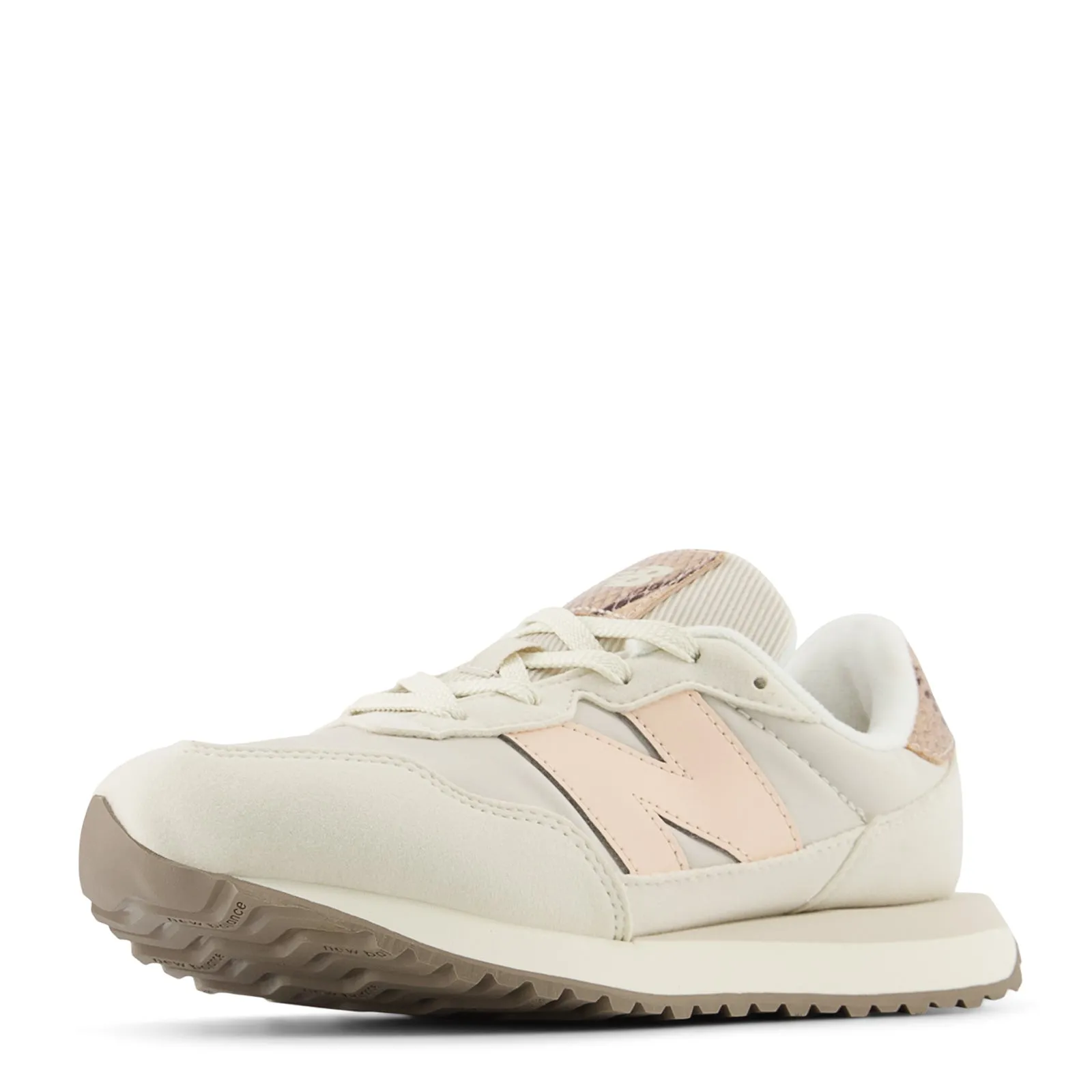 Girl's New Balance, 237 Sneaker - Big Kid