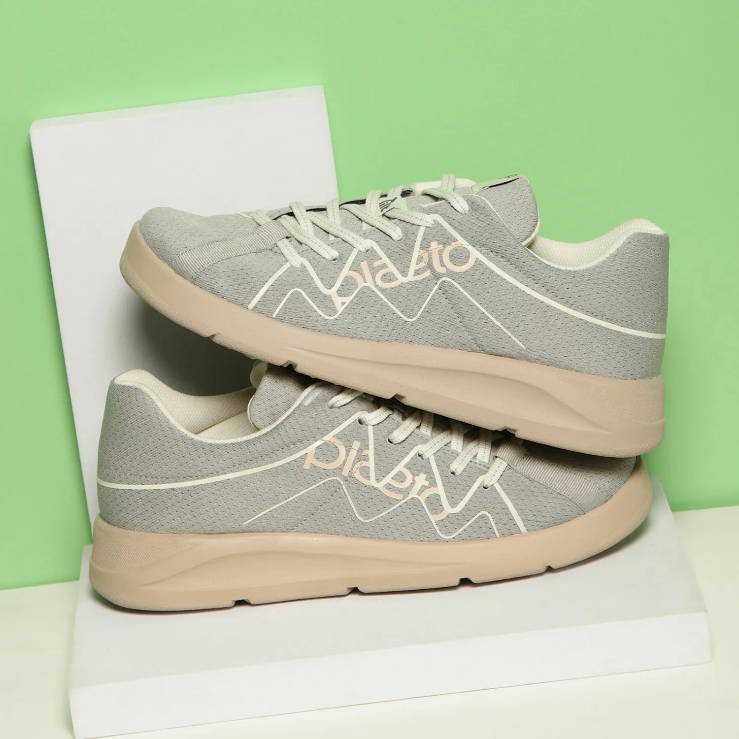 Gully Women's Sports Shoes - Grey / Beige
