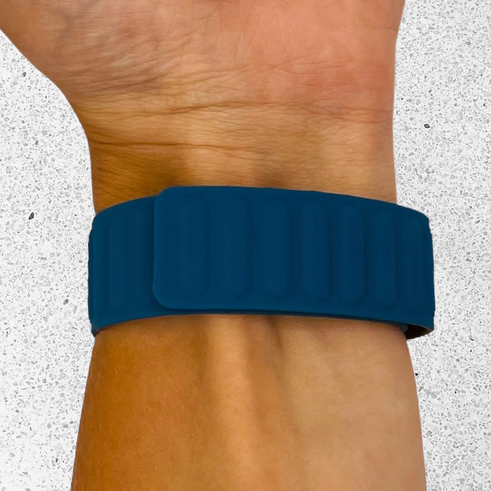 Magnetic Silicone Watch Straps Compatible with the Suunto Race