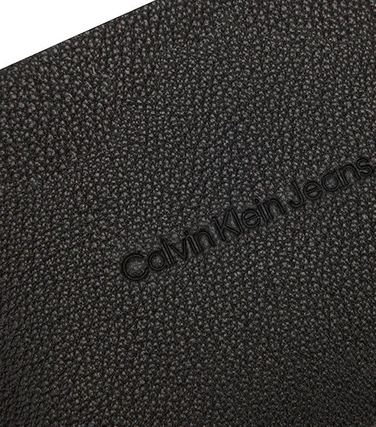 Micro Pebble Billfold Wallet Black