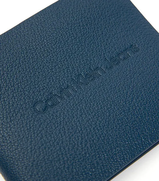 Micro Pebble Billfold Wallet Onyx Blue