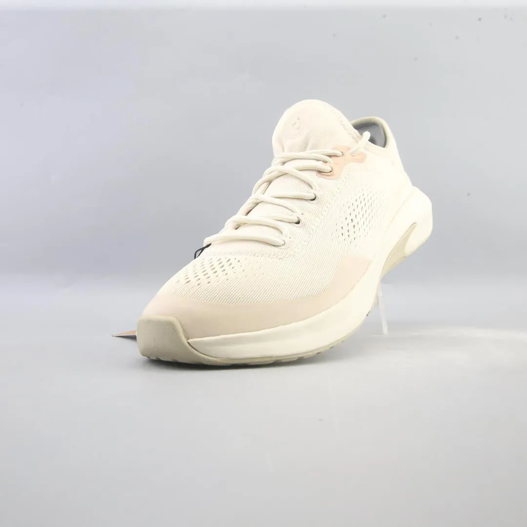 OLUKAI KAHOLO ATHLETIC TRAINER