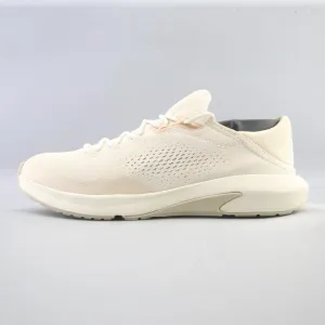 OLUKAI KAHOLO ATHLETIC TRAINER