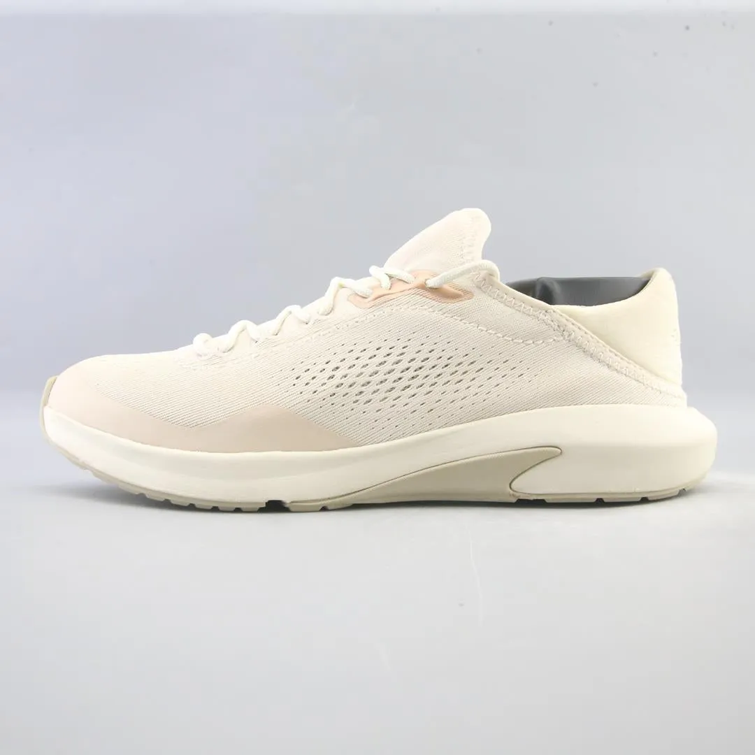 OLUKAI KAHOLO ATHLETIC TRAINER