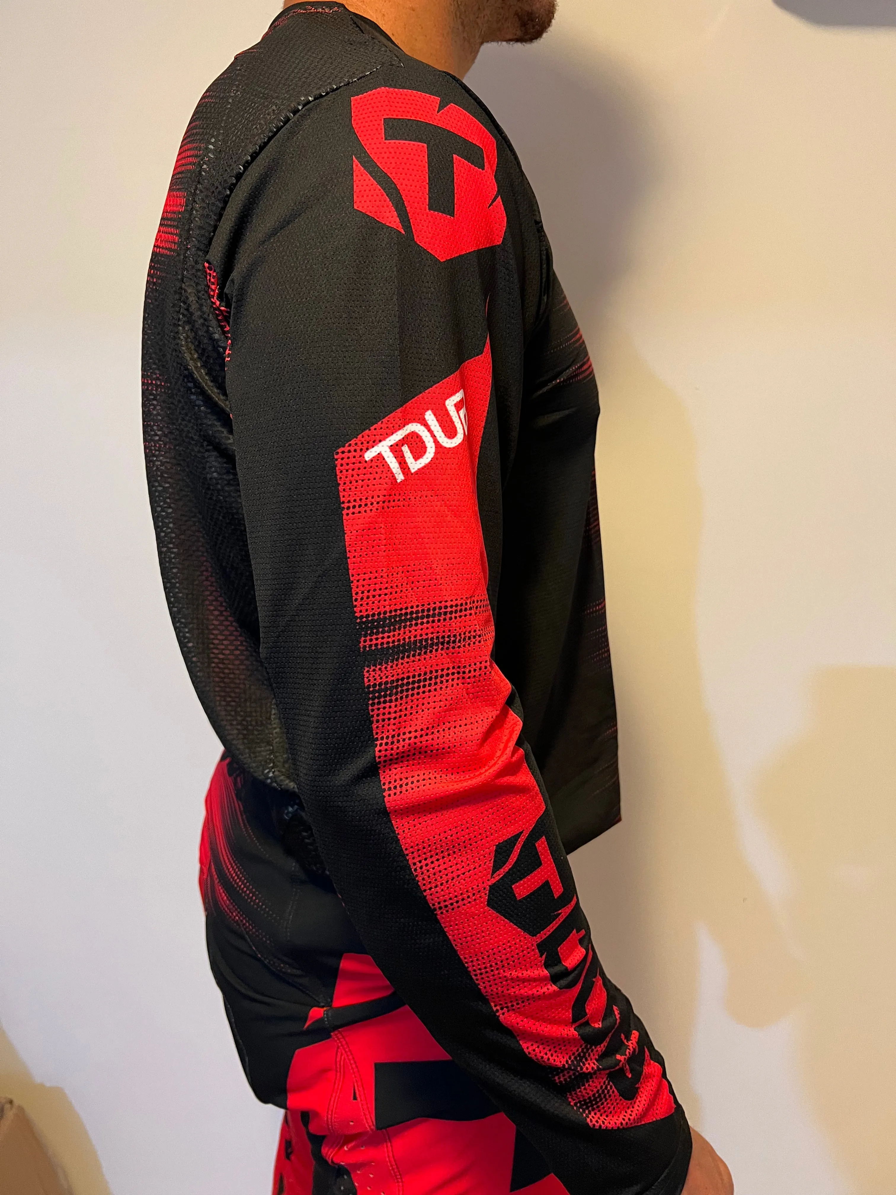 SPLIT - YOUTH CORE JERSEY (RED / BLACK)