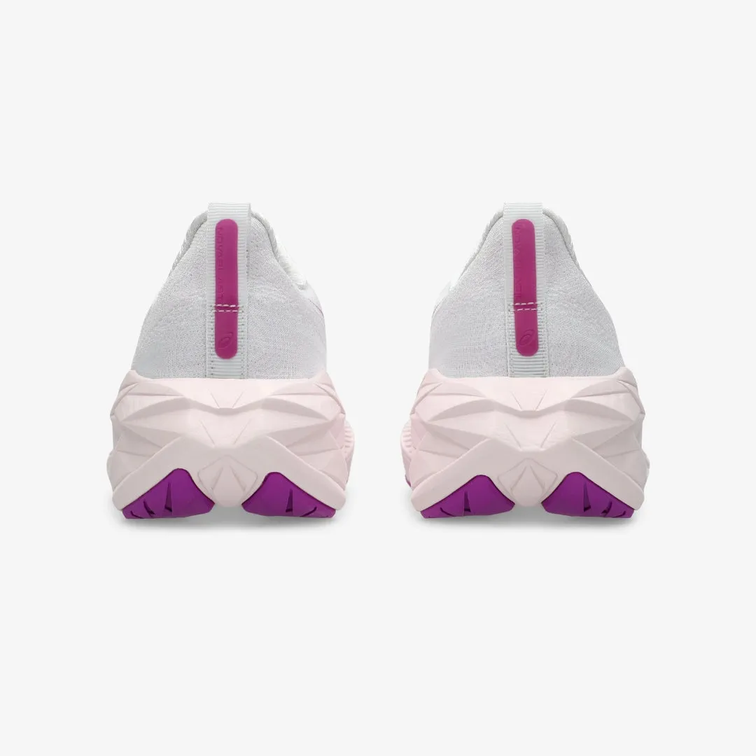 Women's Novablast 4