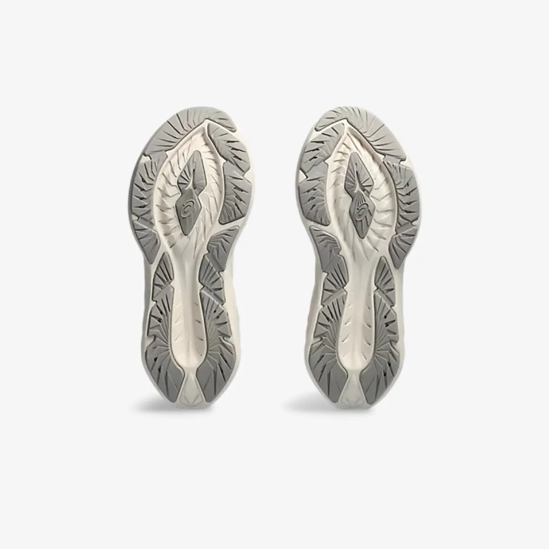 Women's Novablast 4
